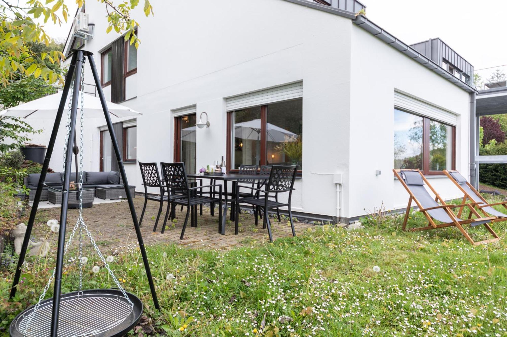 Cozy II Luxurioes Moselview Terrasse Garten Netflix Leiwen Zewnętrze zdjęcie